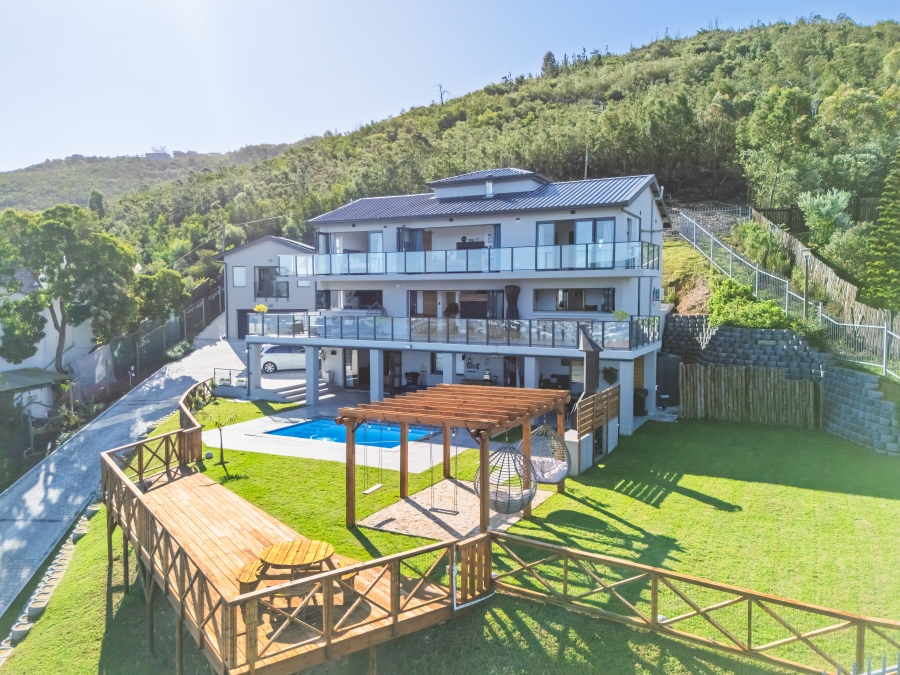 6 Bedroom Property for Sale in Old Place Western Cape